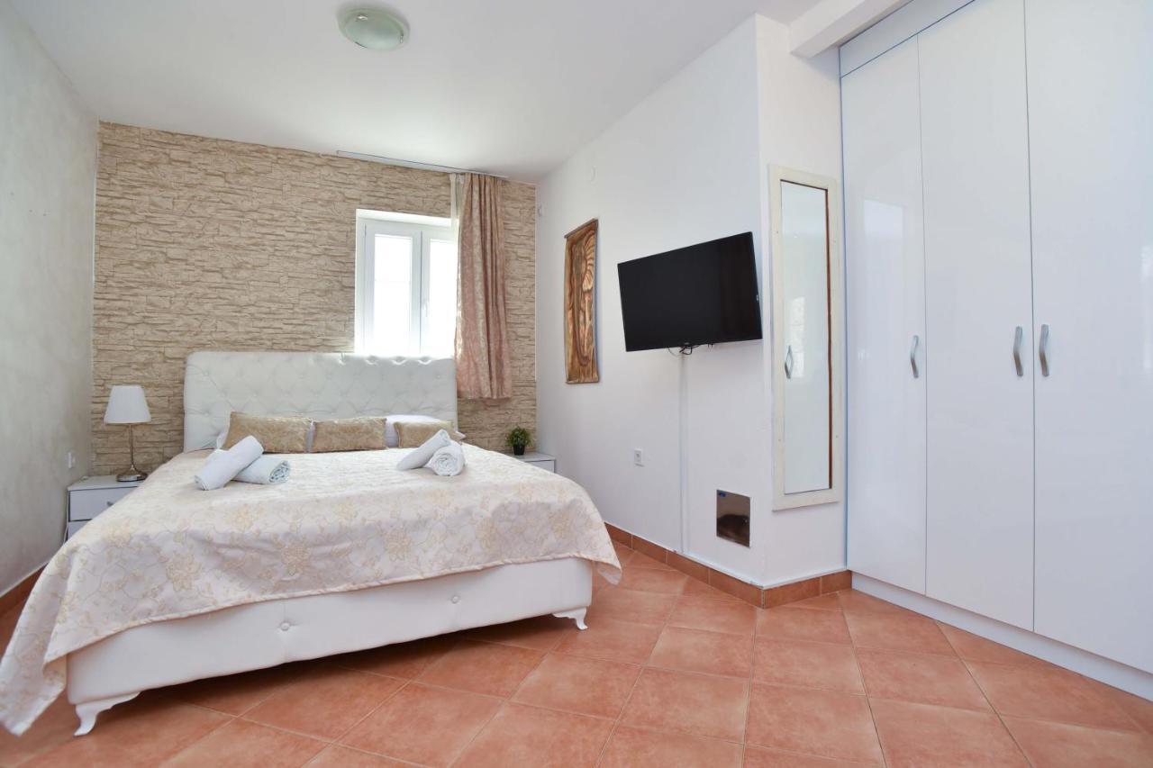 St. Nicola'S Apartments Budva Eksteriør bilde